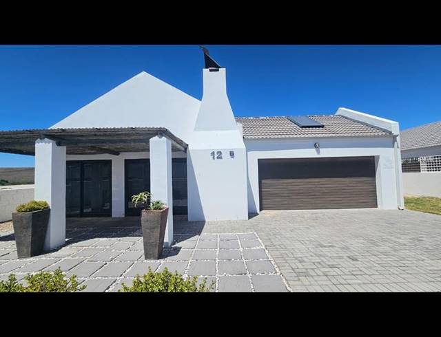 3 BEDROOM HOUSE FOR SALE IN BRITANNIA BAY